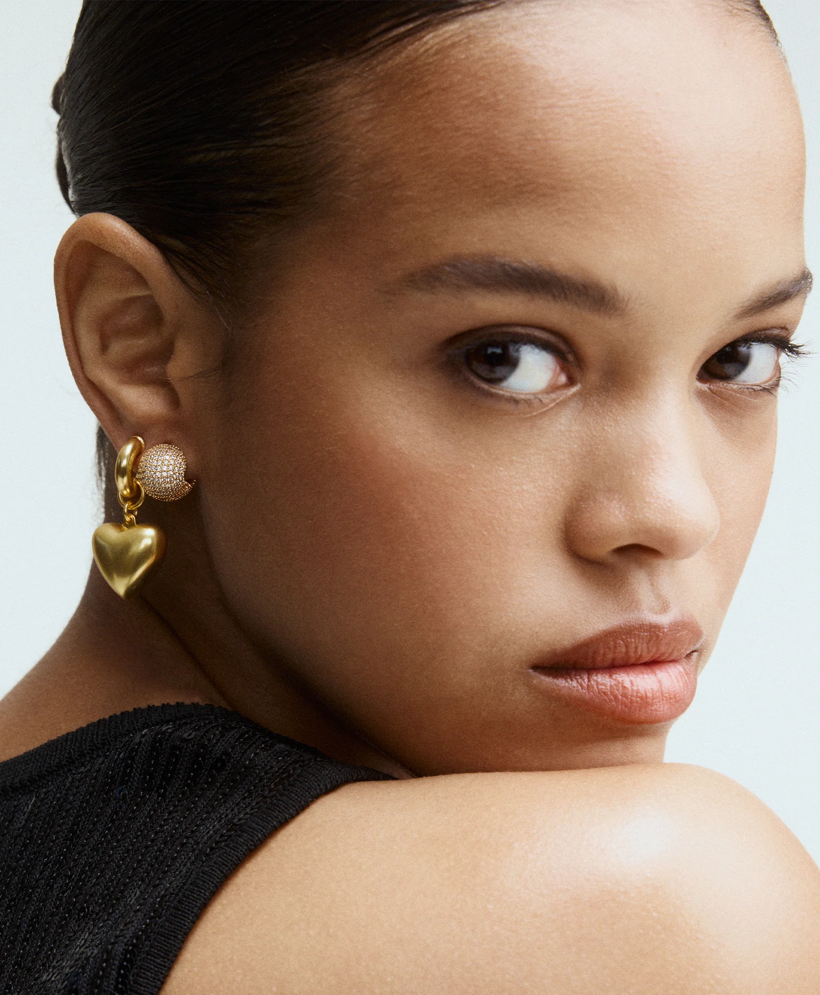 The Puffy Heart Gold Earrings - Image 4