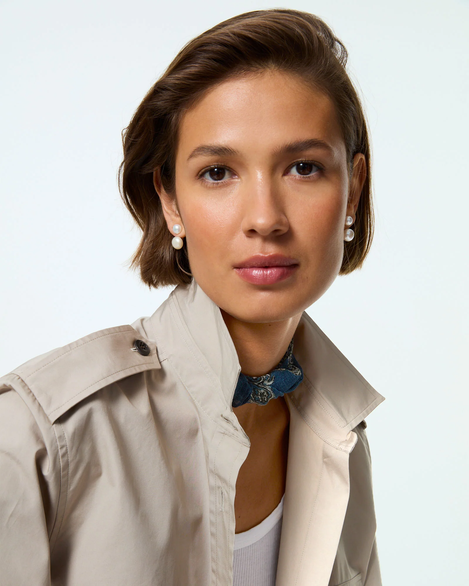 The Freshwater Pearl Floating Earrings - Image 4