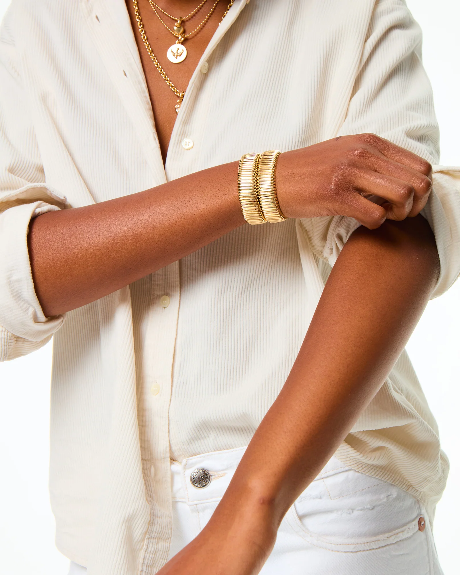 The Rolling Bracelet in Gold - Image 3