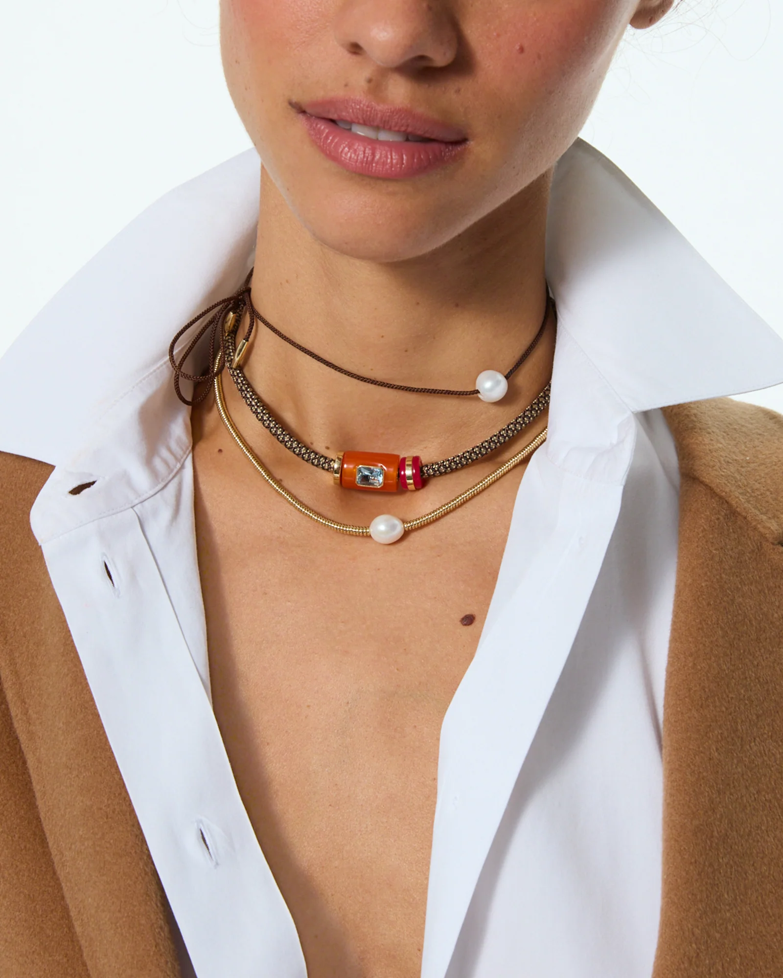 The Solitaire Pearl Necklace - Image 4